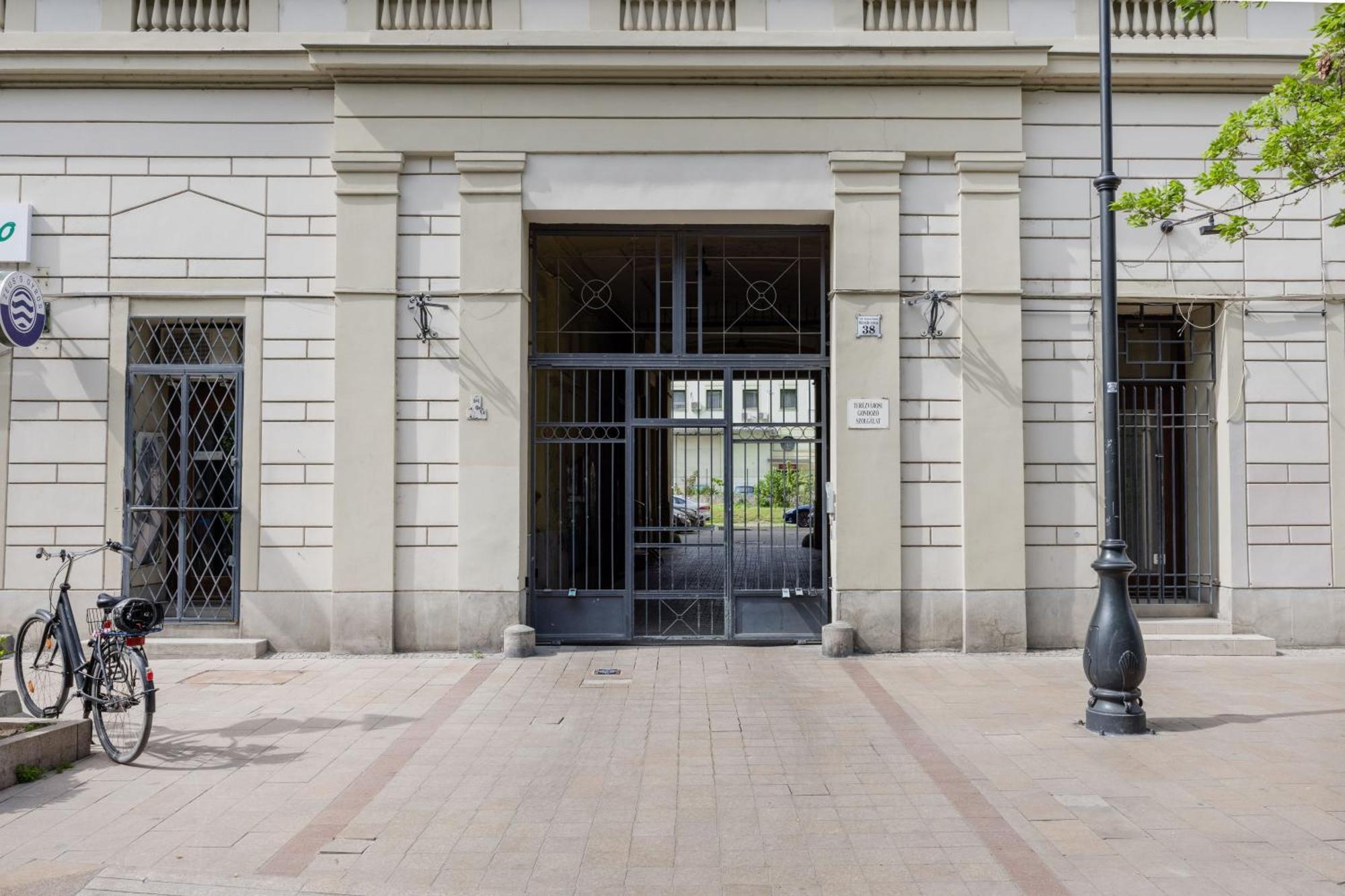 A Touch Of Provence And Pastels In The Centre Apartment Budapest Exterior photo