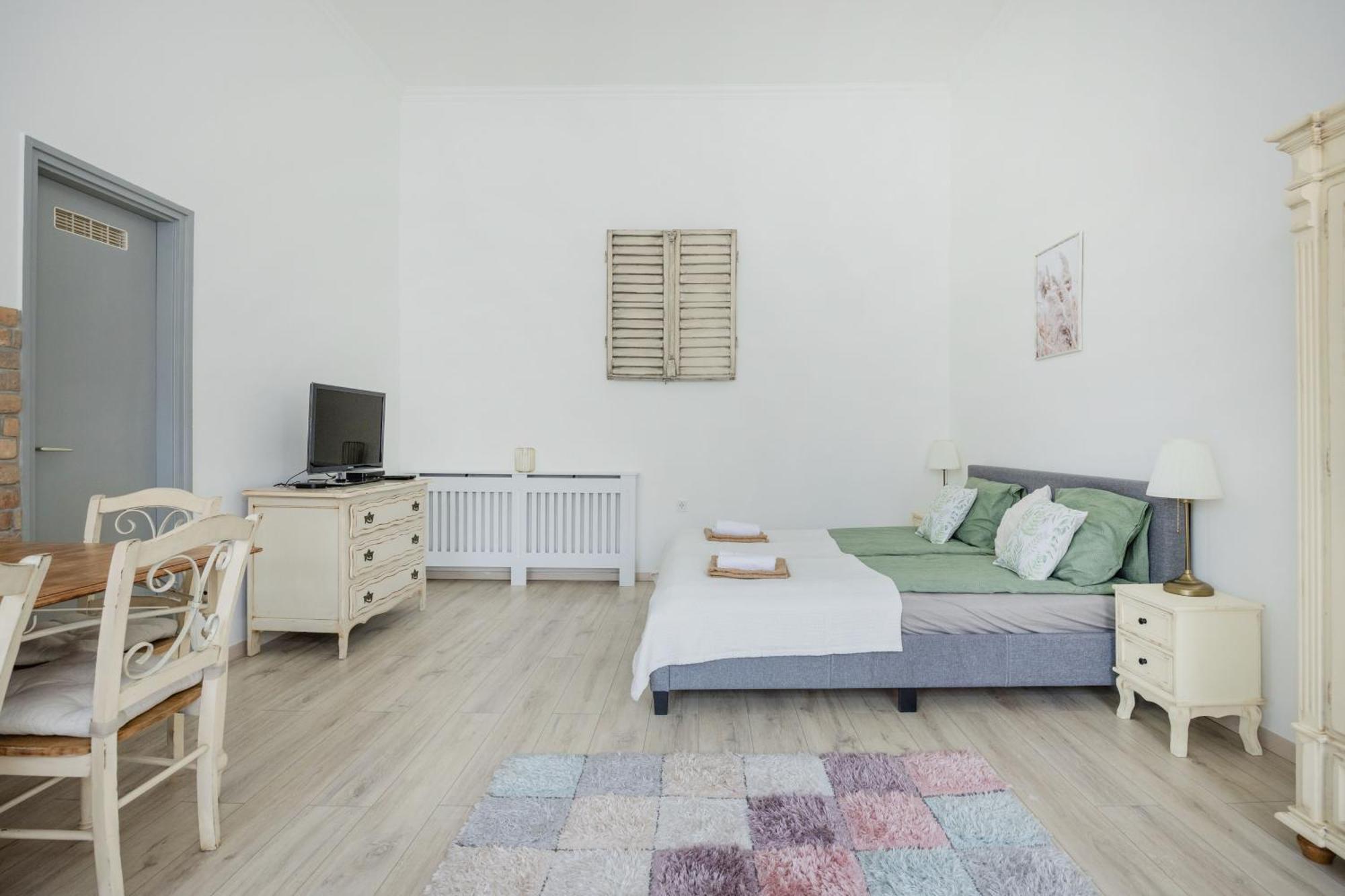 A Touch Of Provence And Pastels In The Centre Apartment Budapest Exterior photo